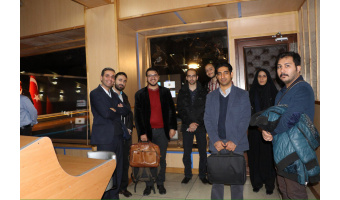 بازدید دانشجویان کارشناسی ارشد مدیریت رسانه از فعالیت‌های رسانه ای شبکه های خبری برون مرزی