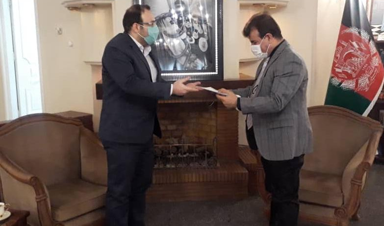 ابلاغ پیام تسلیت دکتر قبادی به سفیر افغانستان
