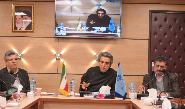 گزارش نقد و بررسی کتاب «ایران در نخستین سده‌های اسلامی»