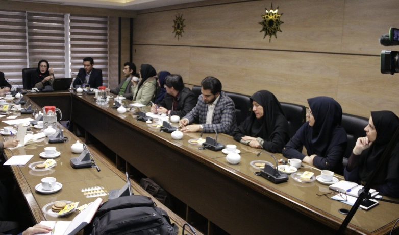 گزارش سومین نشست از سلسله نشست‌های «نقش خانواده در گذر ایمن از فضای مجازی»