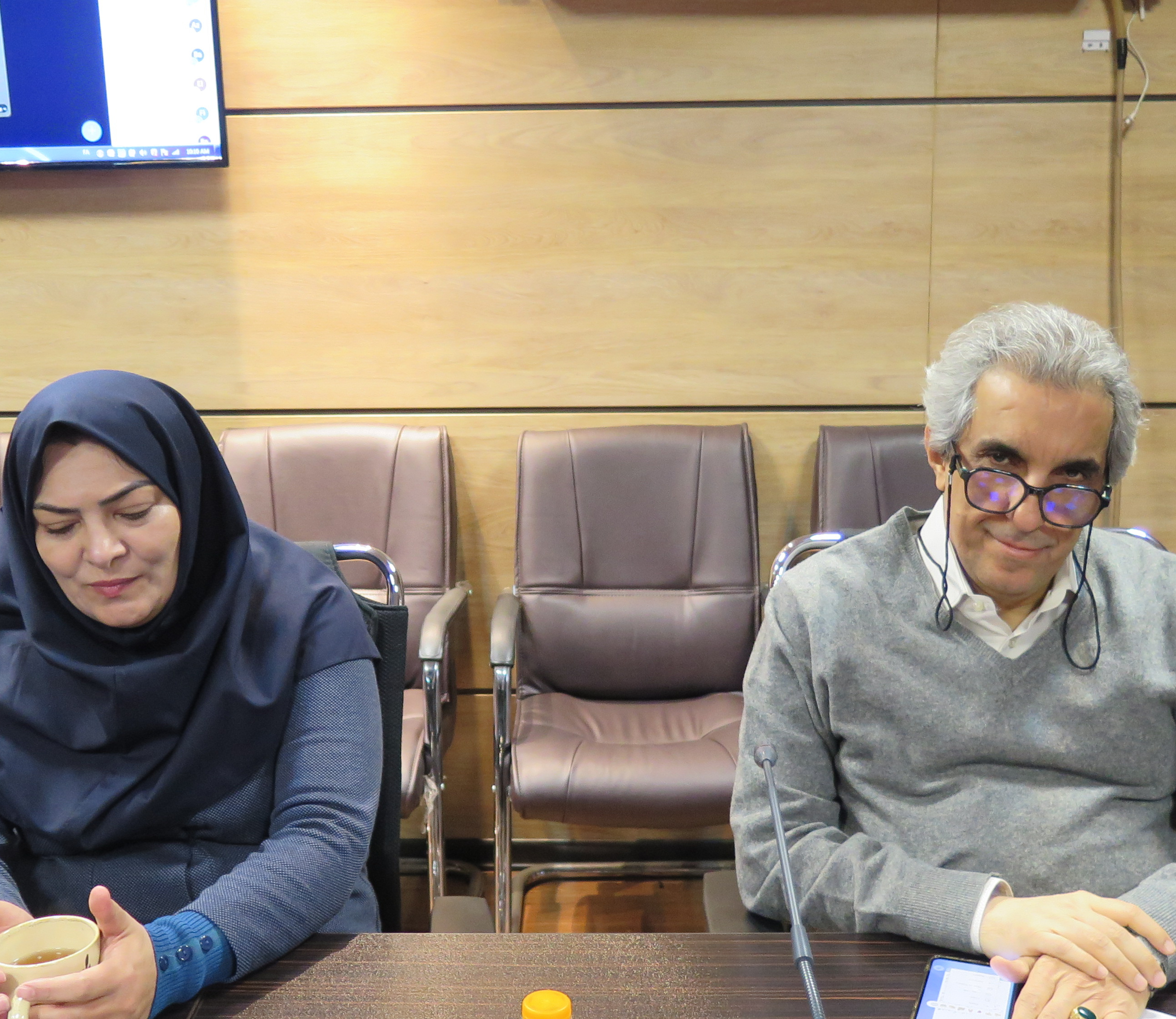 گزارش نشست «جهان هزارافسان ایرانی»