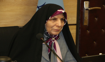 دکتر پارسا: دنیا دوستی و بخل با انفاق از انسان دور میشود