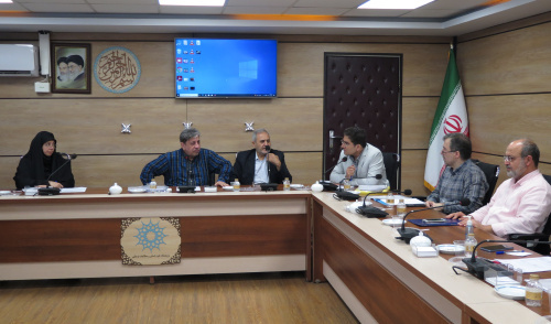 اهمیت برنامه‌ریزی برای انجام پژوهش‌های دانشجویی در زمینه عناصر مختلف هویت ملی