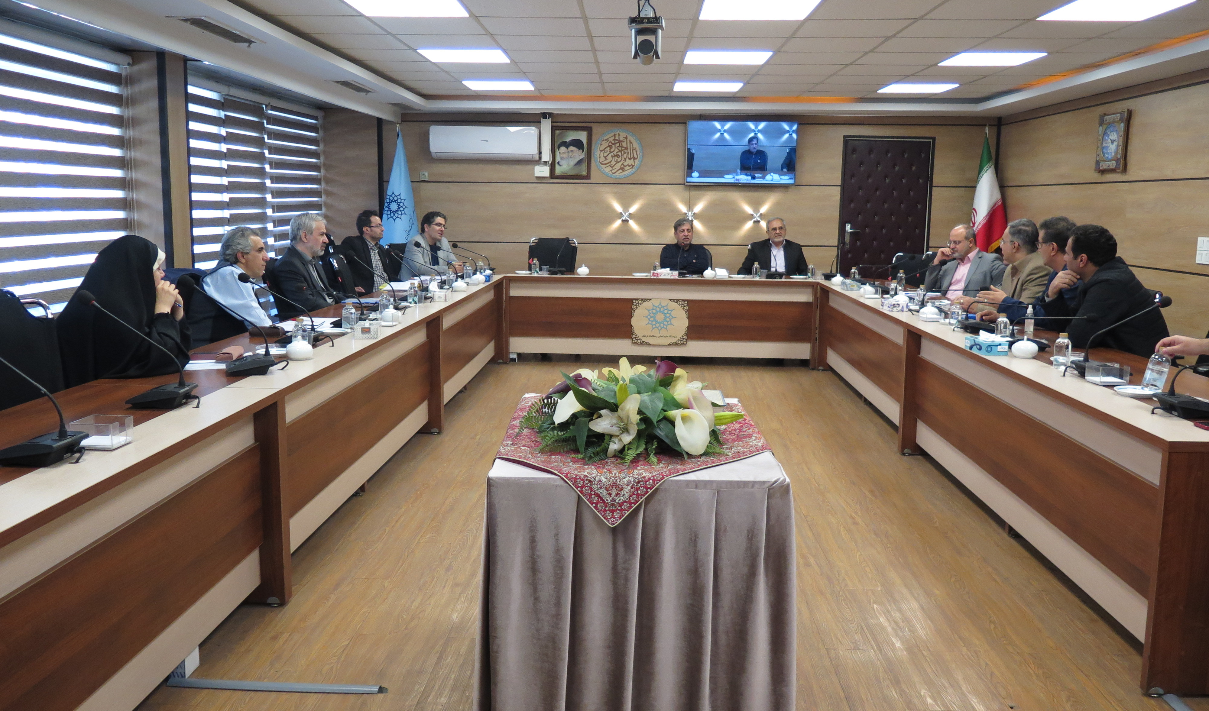 بررسی برنامه‌های درسی رشته‌های مقطع دکتری پژوهشگاه