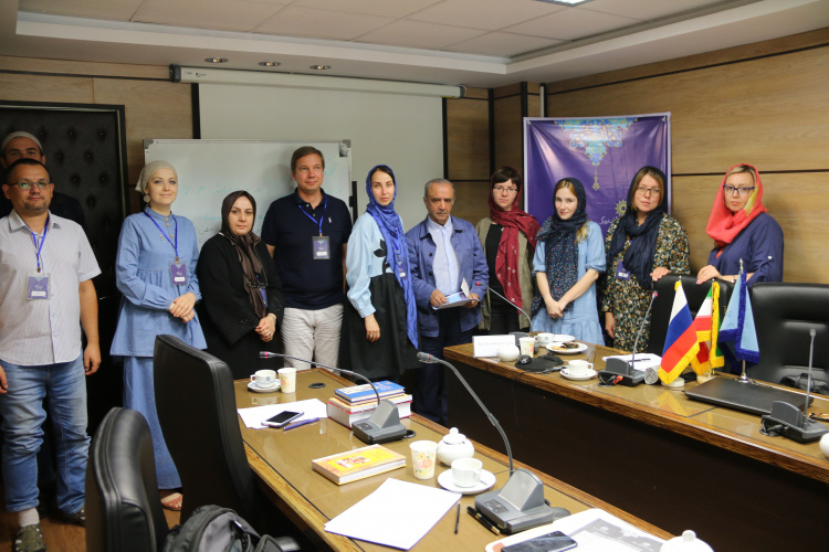 گزارش «کارگاه ایرانشناسی برای استادان شرقشناس روسی»