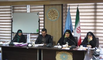 جایگاه زنان در چهار دهه انقلاب اسلامی (بررسی و نقد شعار زن، زندگی، آزادی)
